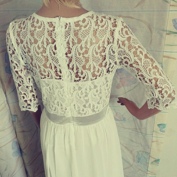 ELEGANT LACE FLOOR LENGTH HALF SLEEVE CHIFFON DRES - Picture 4 of 4
